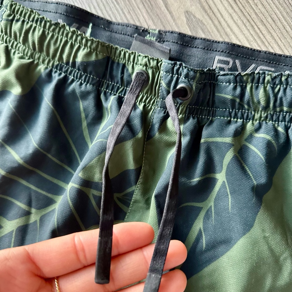 RVCA Board Shorts - Picture 4 of 7